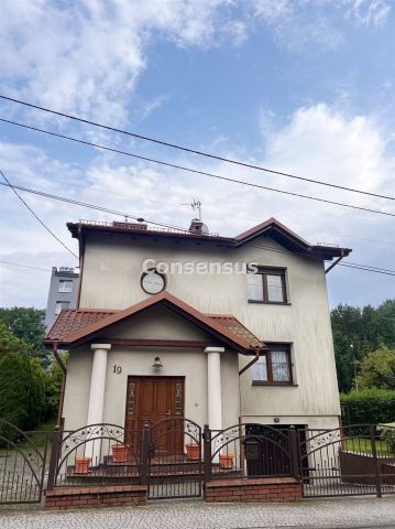 dom wolnostojący, 5 pokoi Katowice Kostuchna, ul. Jacka Koraszewskiego. Zdjęcie 1