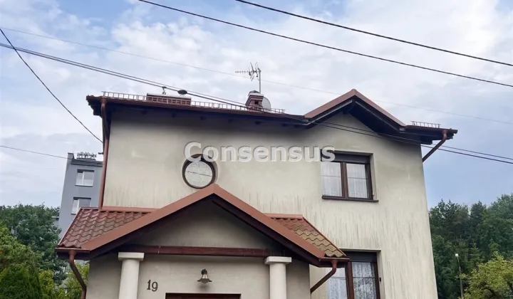 dom wolnostojący, 5 pokoi Katowice Kostuchna, ul. Jacka Koraszewskiego