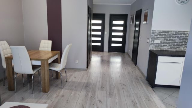 Mieszkanie 3-pokojowe Wrocław Krzyki, ul. Piękna. Zdjęcie 1