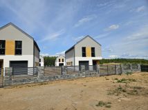 dom wolnostojący, 4 pokoje Makosieje, ul. Akacjowa. Zdjęcie 1