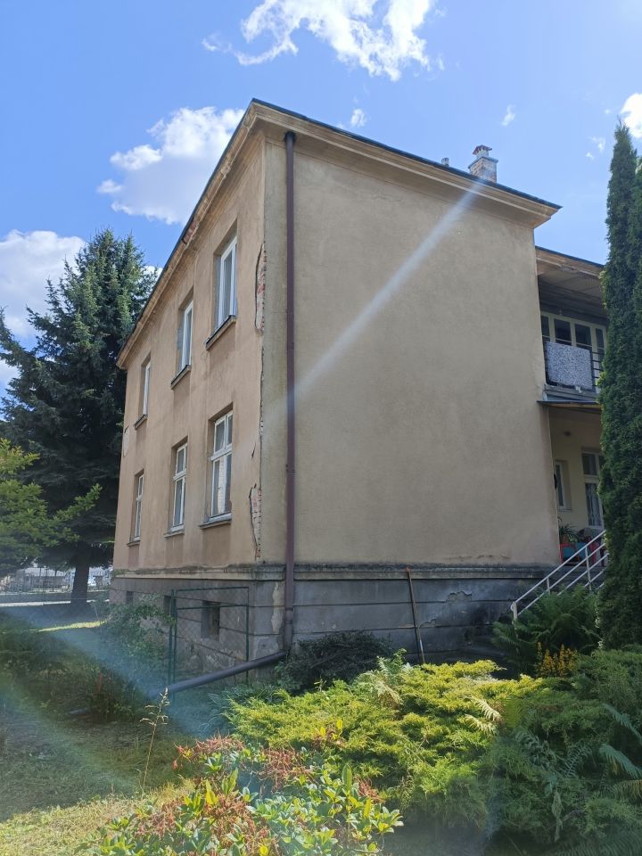 dom wolnostojący, 4 pokoje Jasło, ul. Fryderyka Chopina. Zdjęcie 2