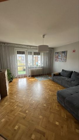 Mieszkanie 3-pokojowe Nowy Dwór Mazowiecki, ul. gen. Leopolda Okulickiego. Zdjęcie 1