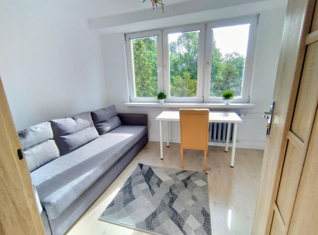 Mieszkanie 3-pokojowe Łódź Bałuty, ul. Zawiszy Czarnego. Zdjęcie 1