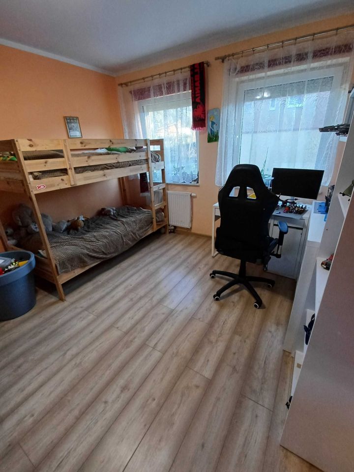 Mieszkanie 4-pokojowe Jelenia Góra Cieplice Śląskie-Zdrój, ul. Malinnik. Zdjęcie 2