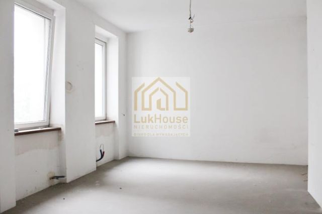 Mieszkanie 3-pokojowe Bytom, ul. marsz. Józefa Piłsudskiego. Zdjęcie 3