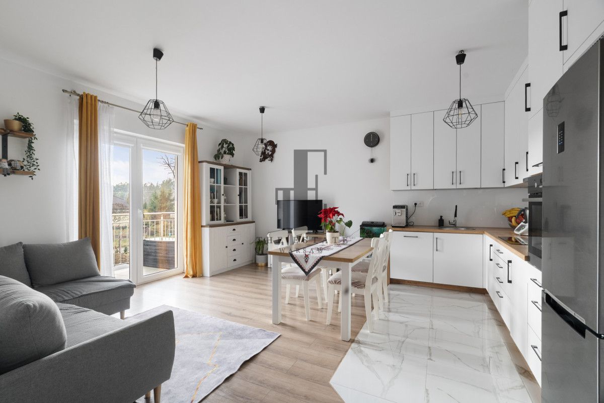 dom szeregowy, 7 pokoi Kobyłka, ul. Leszka. Zdjęcie 2