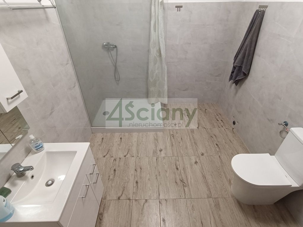 dom wolnostojący, 4 pokoje Rusiec