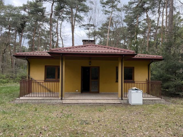 dom wolnostojący, 3 pokoje Sokolniki-Las. Zdjęcie 1