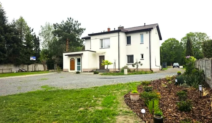 dom wolnostojący, 6 pokoi Błonie, ul. Sochaczewska