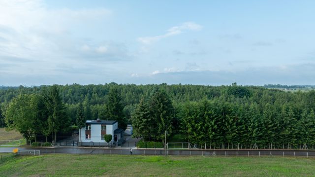 dom wolnostojący, 3 pokoje Służewo-Pole. Zdjęcie 1