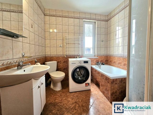 dom wolnostojący, 8 pokoi Ustrzyki Dolne, ul. Lotników. Zdjęcie 11