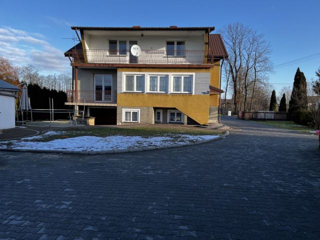 dom wolnostojący Dąbrowica Mała. Zdjęcie 1