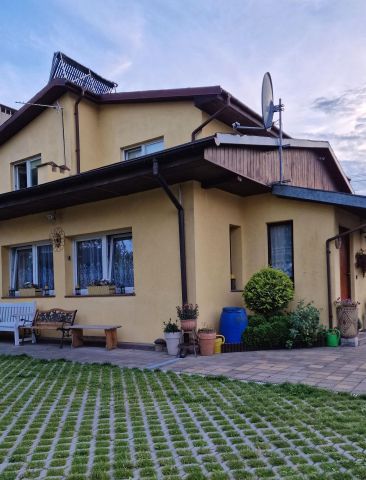 budynek wielorodzinny, 11 pokoi Pruszków Bąki, ul. Graniczna. Zdjęcie 1