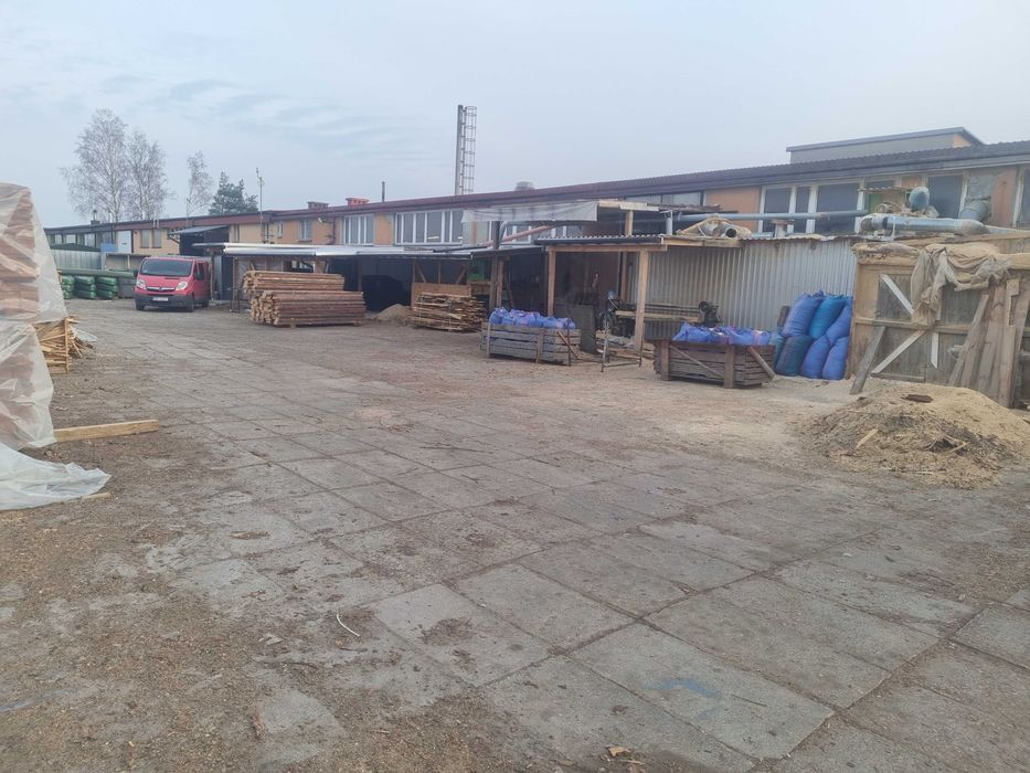 Hala/magazyn Nisko. Zdjęcie 5