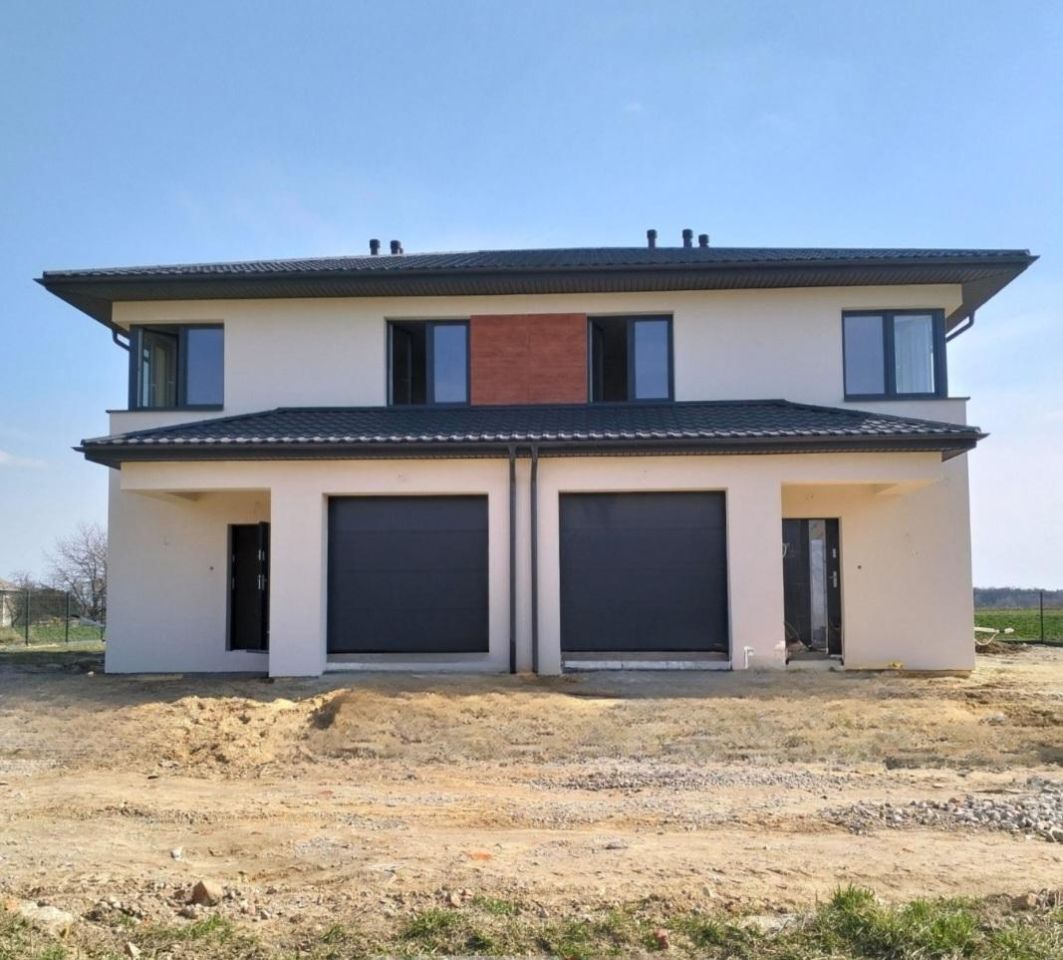 bliźniak, 4 pokoje Turka. Zdjęcie 1