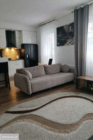 dom szeregowy, 4 pokoje Radzymin, ul. Generała Jana Henryka Dąbrowskiego. Zdjęcie 1