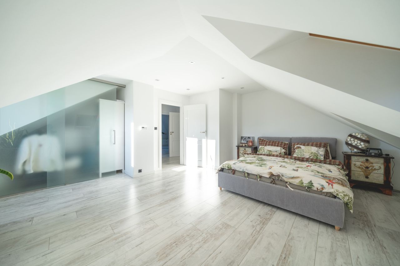 dom wolnostojący, 4 pokoje Bystrzyca Górna, ul. os. Sowie. Zdjęcie 9