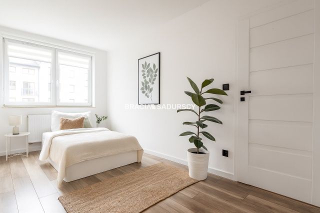 Mieszkanie 3-pokojowe Kraków, ul. Henryka i Karola Czeczów. Zdjęcie 3