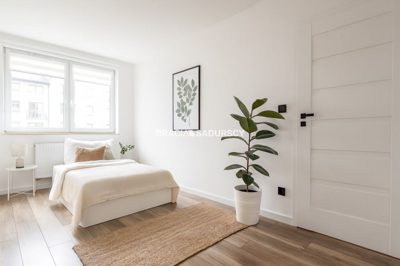 Mieszkanie 3-pokojowe Kraków, ul. Henryka i Karola Czeczów. Zdjęcie 3