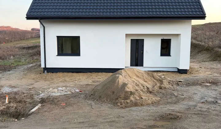 dom wolnostojący Grochowce