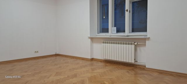 Mieszkanie 3-pokojowe Warszawa Praga, ul. Walecznych. Zdjęcie 1