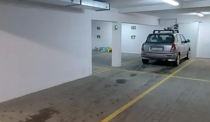 Garaż/miejsce parkingowe Kraków Krowodrza, ul. Pod Fortem
