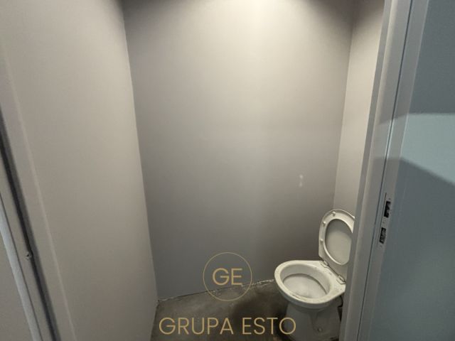 Lokal Kraków Podgórze, ul. Tadeusza Romanowicza. Zdjęcie 4