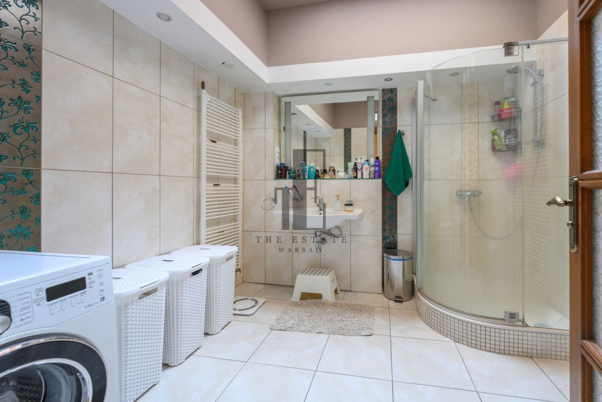 dom wolnostojący, 9 pokoi Podkowa Leśna. Zdjęcie 10