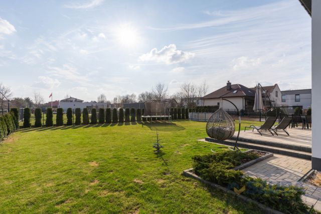 dom wolnostojący, 6 pokoi Brwinów, ul. Helenowska. Zdjęcie 30