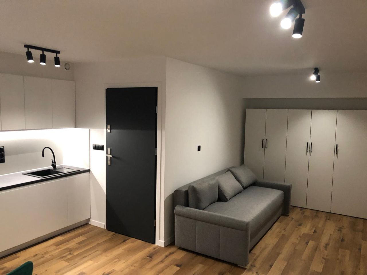 Mieszkanie 1-pokojowe Warszawa Praga-Południe, ul. Floriana Znanieckiego. Zdjęcie 2