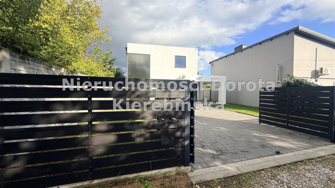 dom wolnostojący, 3 pokoje Tomaszów Mazowiecki. Zdjęcie 11