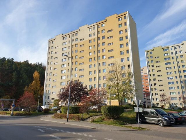 Mieszkanie 3-pokojowe Gdynia Chylonia, ul. Kcyńska. Zdjęcie 1