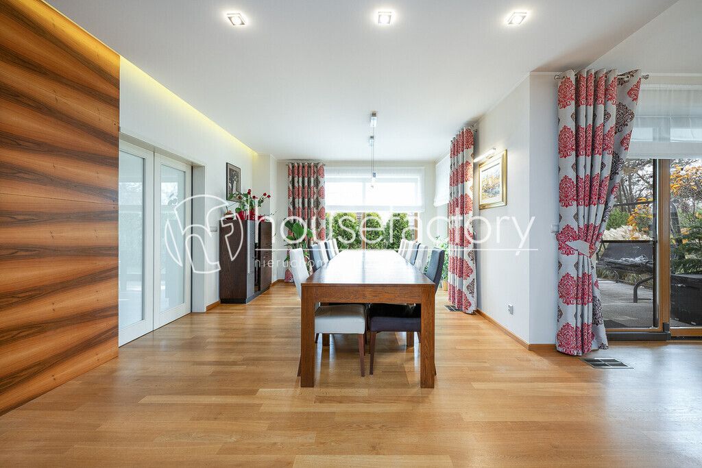 dom wolnostojący, 5 pokoi Zgierz. Zdjęcie 6