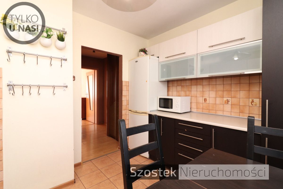 Mieszkanie 2-pokojowe Częstochowa Trzech Wieszczów, ul. Skłodowskiej-Curie. Zdjęcie 2