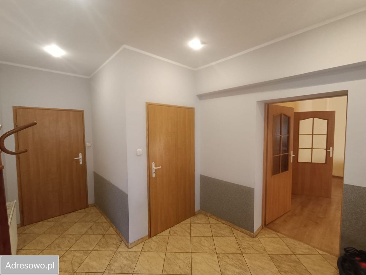 dom wolnostojący, 5 pokoi Godzikowice. Zdjęcie 14