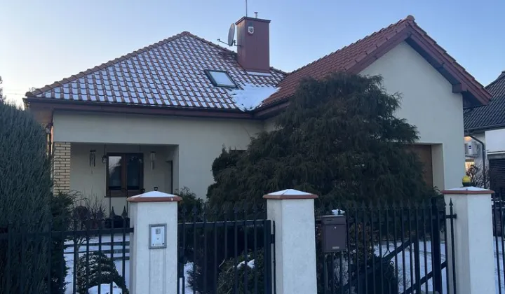 dom wolnostojący, 5 pokoi Radom Idalin, ul. Wyścigowa