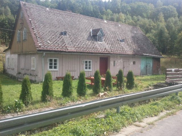 dom wolnostojący, 2 pokoje Ogorzelec. Zdjęcie 1