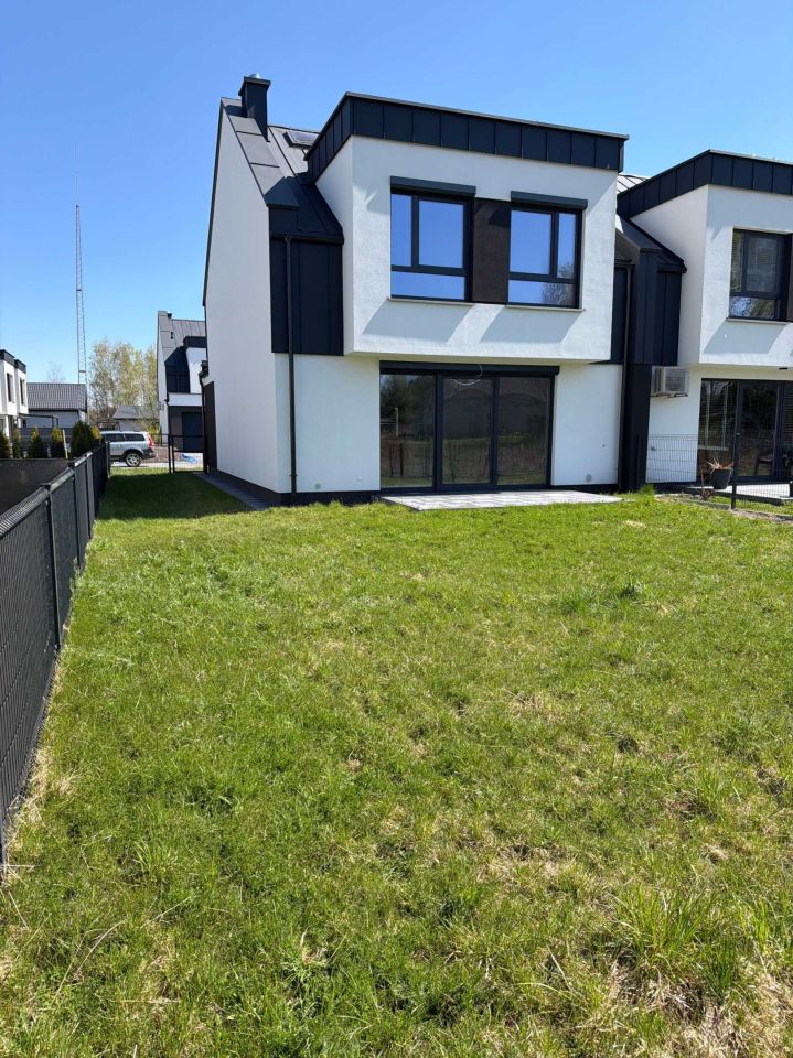 dom szeregowy Stary Sławacinek. Zdjęcie 5