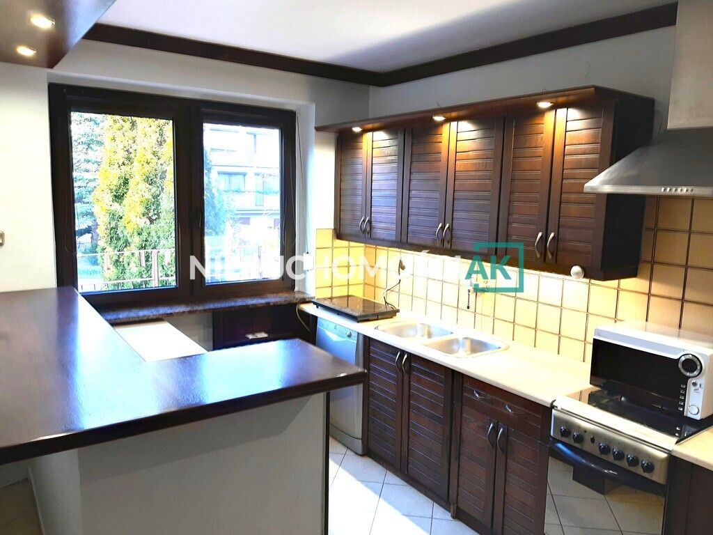 dom szeregowy, 10 pokoi Poznań, os. Marysieńki. Zdjęcie 5