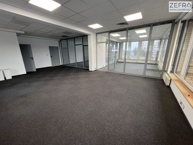 Biuro Kraków Prądnik Biały, ul. Henryka Pachońskiego. Zdjęcie 1