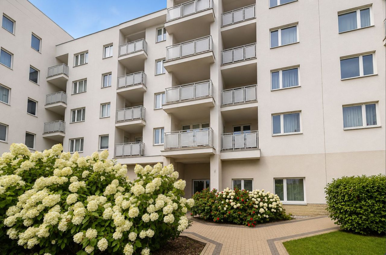 Mieszkanie 3-pokojowe Warszawa Wola, ul. Jana Olbrachta. Zdjęcie 1