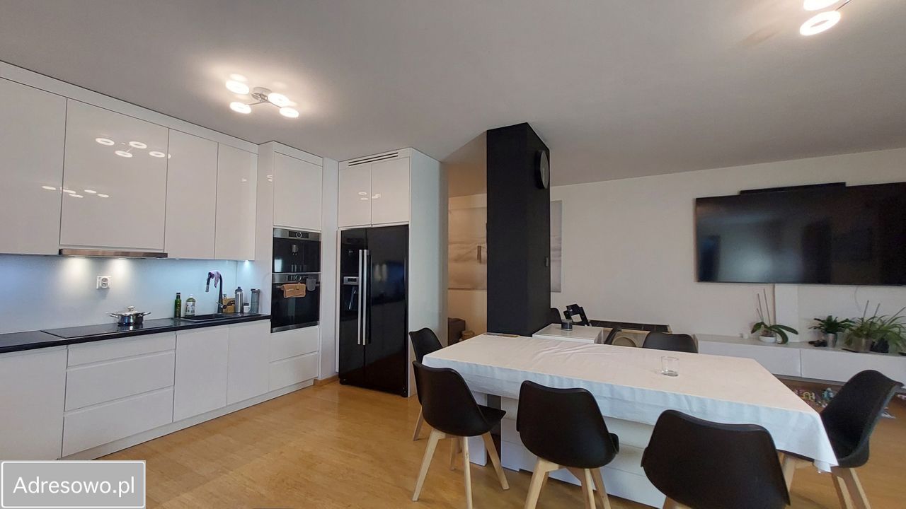 Mieszkanie 4-pokojowe Warszawa Praga-Południe, ul. Żupnicza. Zdjęcie 2