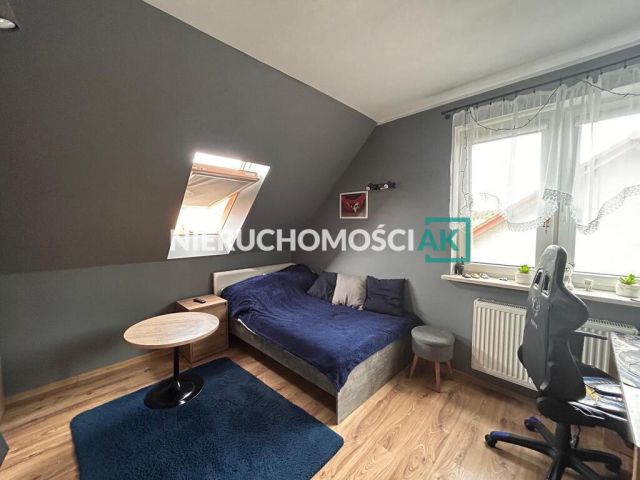 dom wolnostojący, 6 pokoi Dachowa, ul. Cisowa. Zdjęcie 12