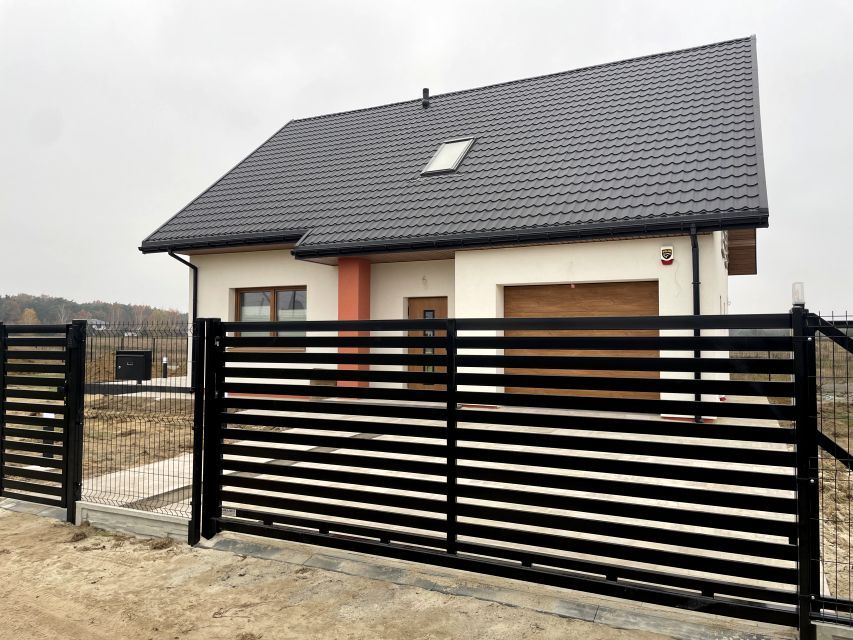 dom wolnostojący, 5 pokoi Kazuń Polski, ul. Szkolna