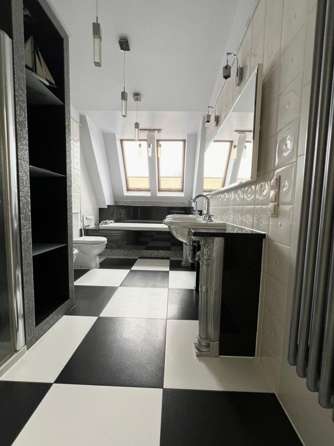 Mieszkanie 5-pokojowe Częstochowa Centrum, ul. Waszyngtona. Zdjęcie 4