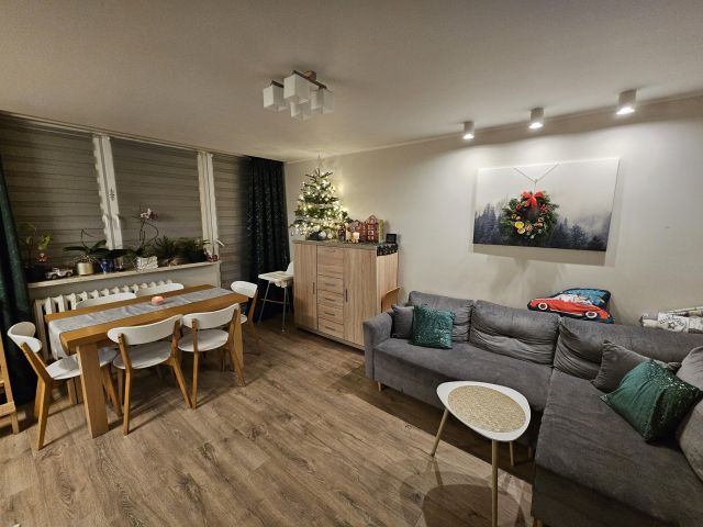 Mieszkanie 3-pokojowe Bytom Rozbark, ul. Jana Kochanowskiego. Zdjęcie 1