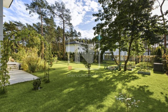 dom wolnostojący, 7 pokoi Józefów. Zdjęcie 11