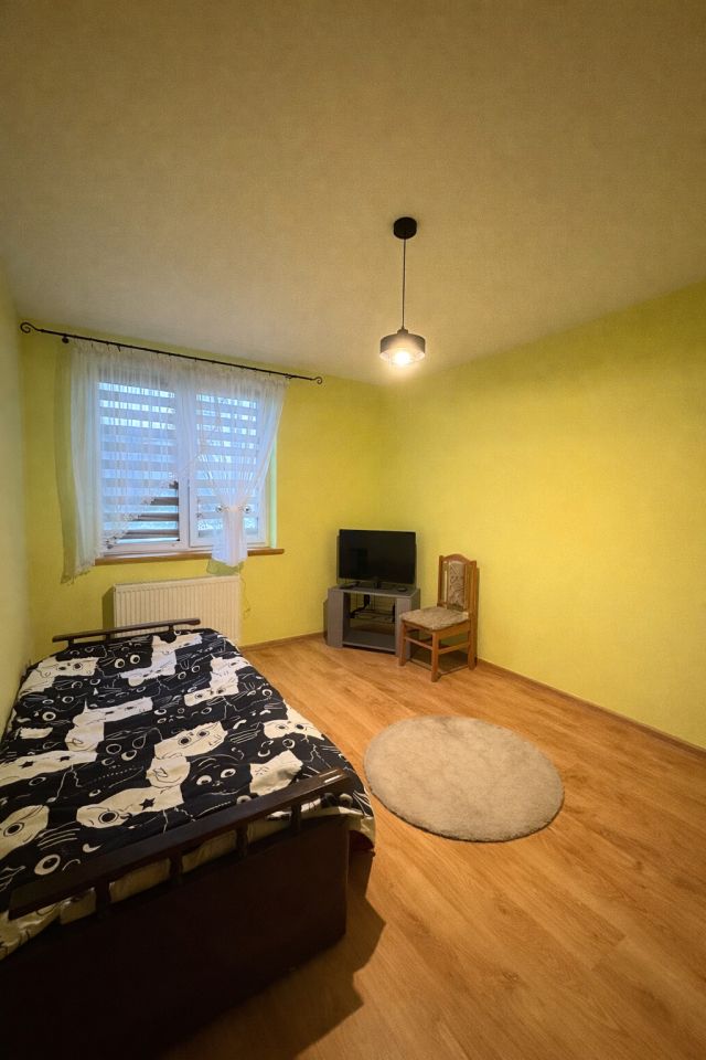 dom wolnostojący, 3 pokoje Morawki, Morawki. Zdjęcie 12