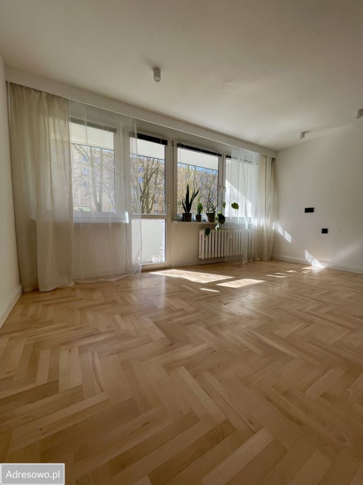 Mieszkanie 3-pokojowe Kraków Bieżanów, ul. Heleny. Zdjęcie 1