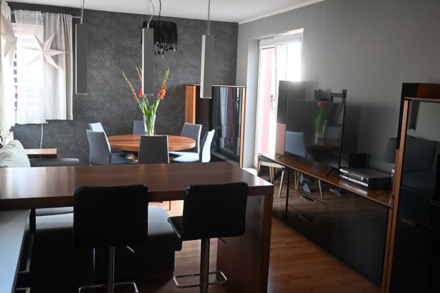 Mieszkanie 3-pokojowe Płock, ul. Górna. Zdjęcie 1